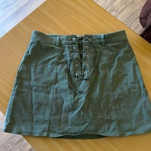 F21 ARMY GREEN MINI SKIRT